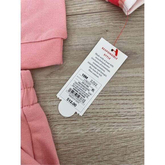 Cat & Jack Baby Set 18M NWT | Brand New Bestie Sweatshirt Shorts Outfit - Picture 4 of 7